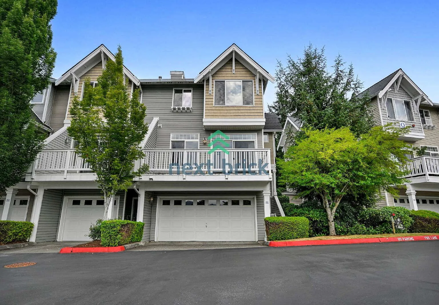 "Spacious 3-Bedroom Retreat with 3.5 Baths in Issaquah - 1,707 Sq. Ft. of Comfort!" — Photo 2