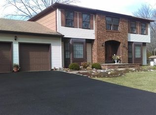 140 Knoll Rd, Boonton, NJ 07005