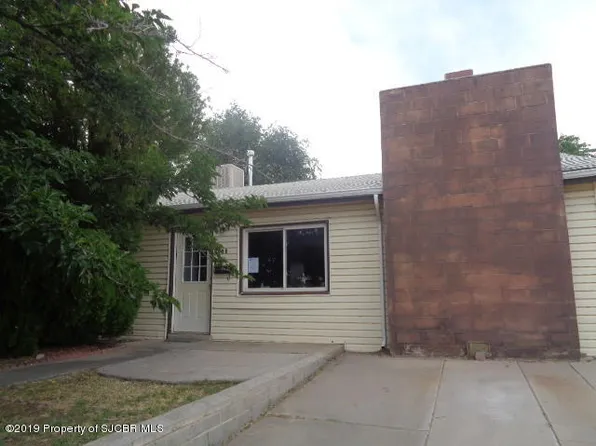 806 E 25th St, Farmington, NM 87401