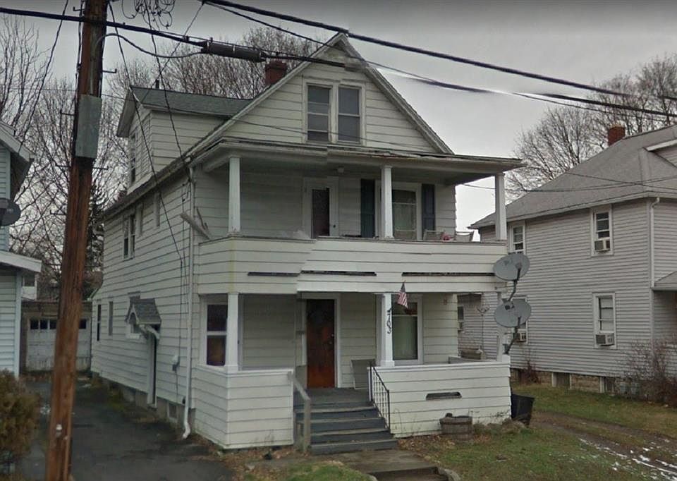 2nd image of 703 Broad St