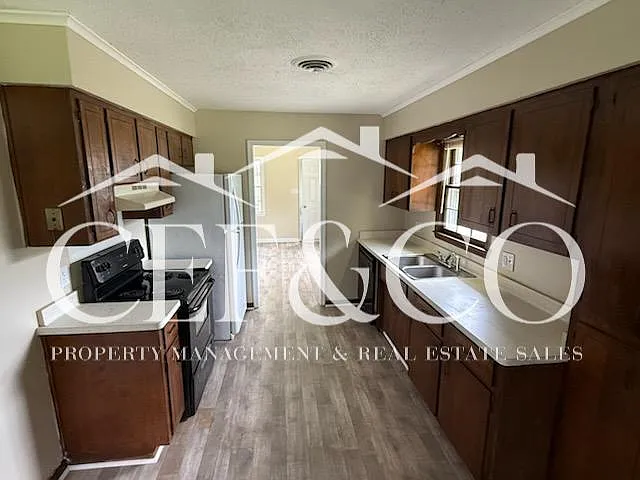 2 bed, 879 sqft, $895 — Photo 2