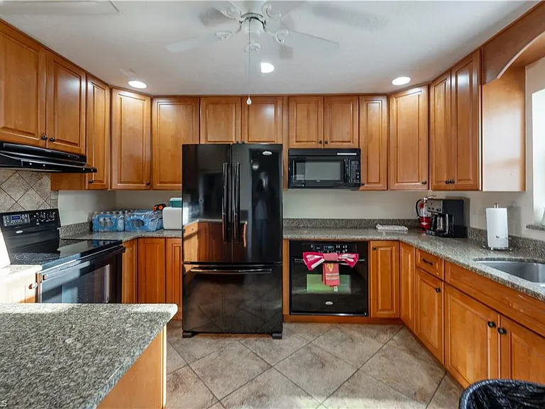 1083 Forest Lakes Dr #209 — Photo 36
