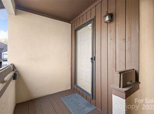 7360 Winery Ln, Charlotte, NC