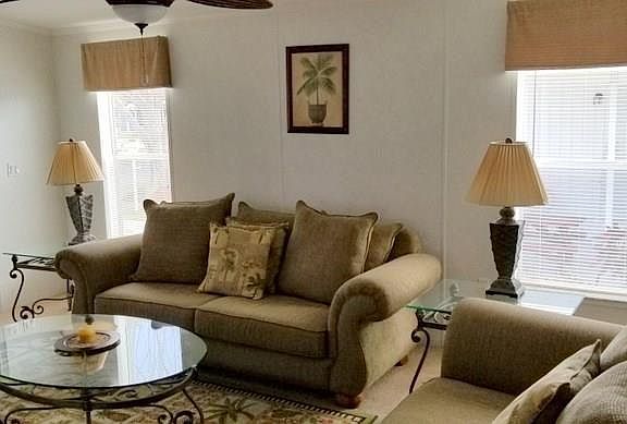 4th image of 937 Cashew Cir
