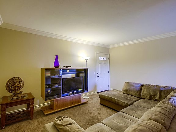5th image of 155 Avenida Descanso Unit 203
