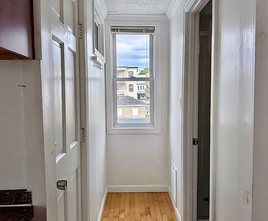 2nd image of 41 Avon St #2