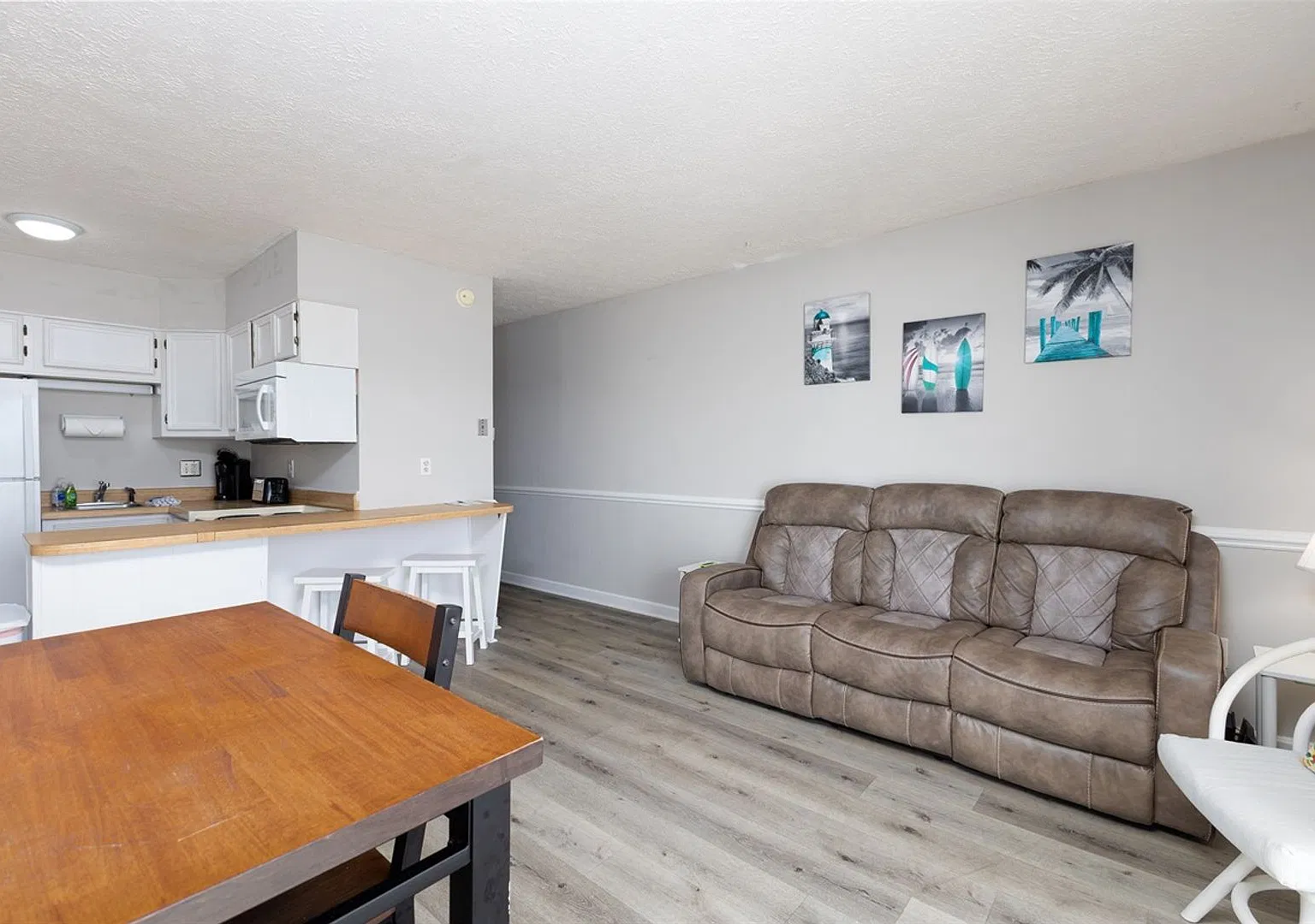 "Son of a Beach" Fully Furnished avail @ Topsail Reef Includes Utilities — Photo 2