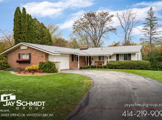 604 E Freistadt Rd, Thiensville, WI 53092