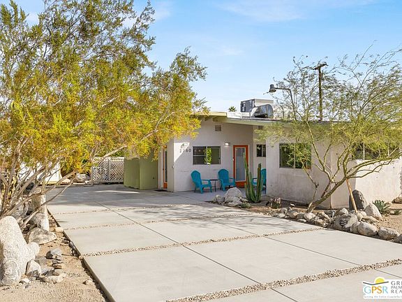 4th image of 2760 N Vista Grande Ave