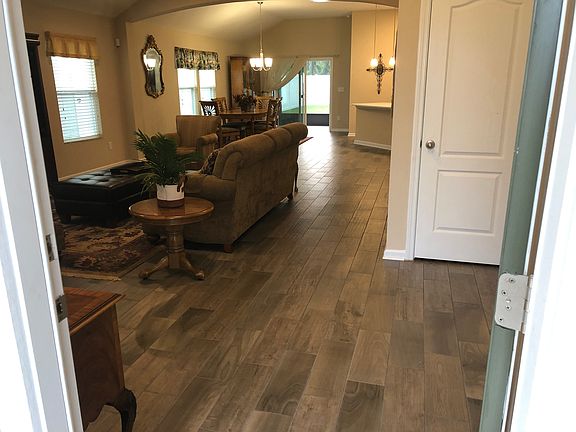 3rd image of 319 Midway Park Dr
