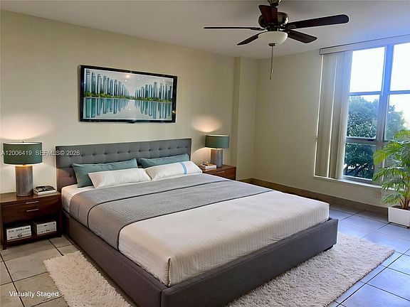 4th image of 3600 Mystic Pointe Dr APT 511