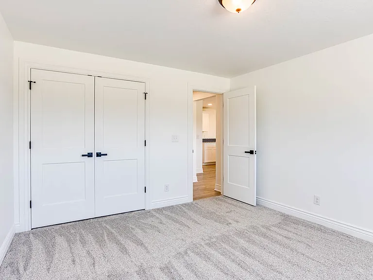 464 S Stoney Creek St — Photo 31