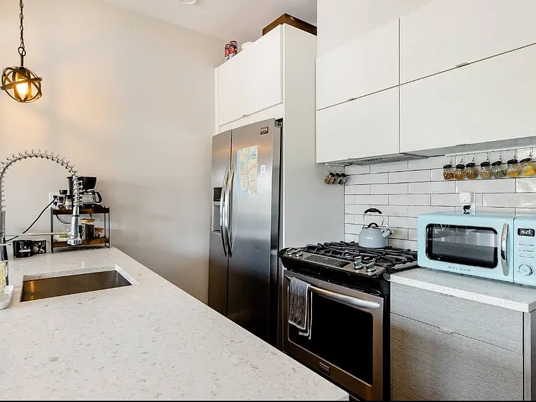 504 Maple St #4 — Photo 15