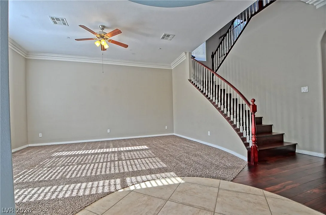 3 bed, 2.5 bath, 3152 sqft, $2,650 — Photo 2