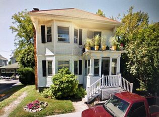 16 Thurston Ave, Newport, RI 02840