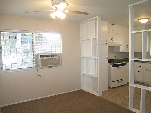 4th image of 303 N Vine St
