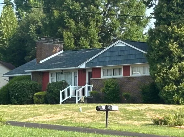 442 Arbor Ct, Waynesburg, PA 15370