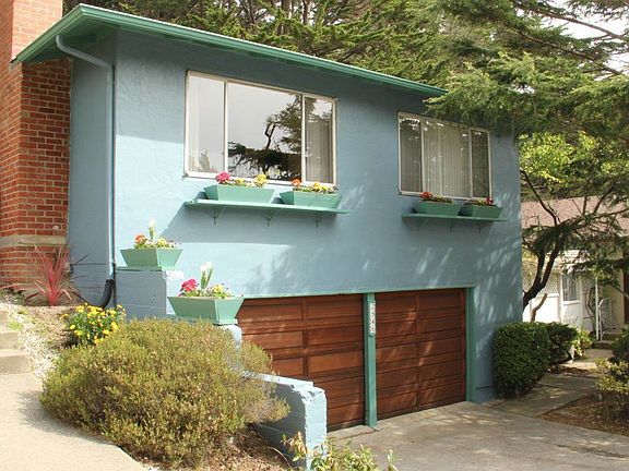 2nd image of 2846 Fleetwood Dr