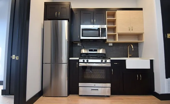 Rented by Hagstrom Management Inc | media 12