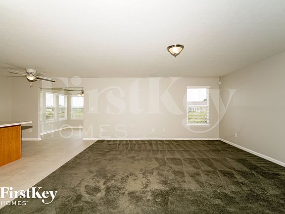 3rd image of 6307 Emerald Springs Dr