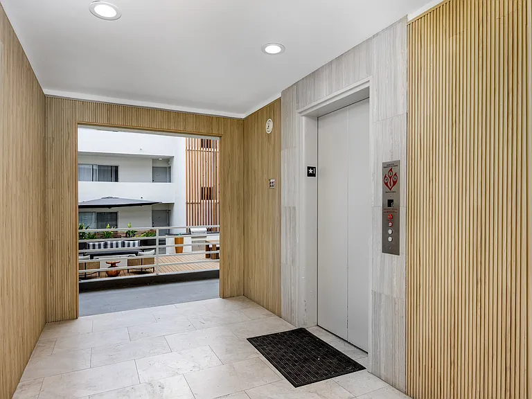 West Brent Apartments — Photo 30