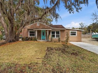 329 NE 10th St, Crystal River, FL 34428