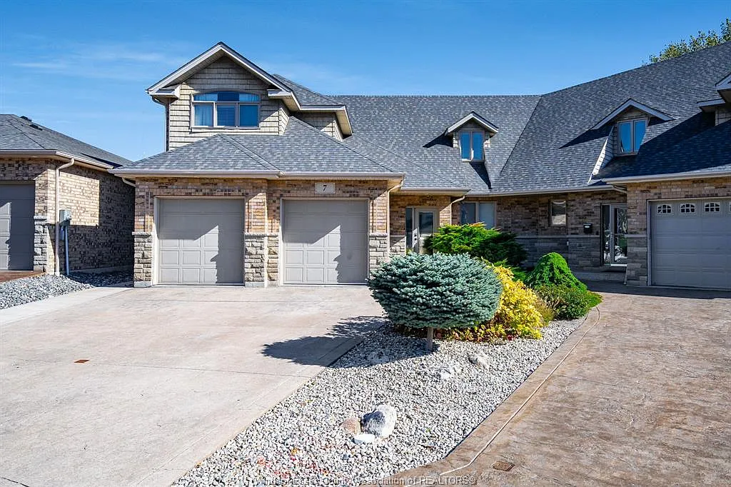 7 Mettawas Ln photo 1