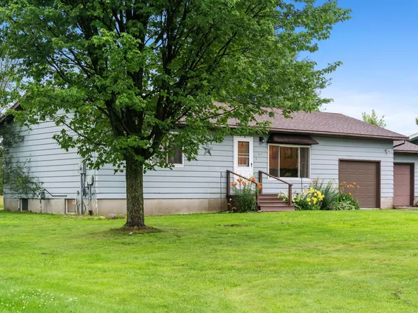 869 S Pine St, Grantsburg, WI 54840