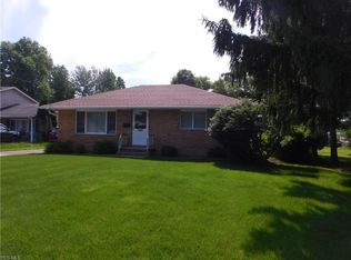 3426 Walter Rd, North Olmsted, OH 44070