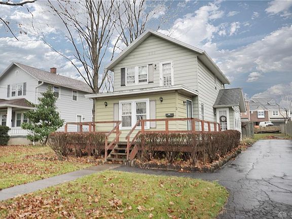 2nd image of 6 Oakwood Ave