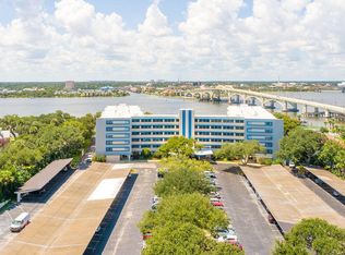 1224 S Peninsula Dr APT 105, Daytona Beach, FL 32118