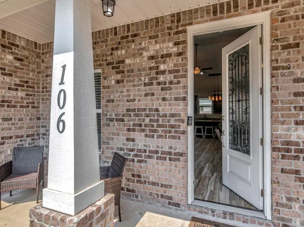 106 Ridgewood Ave, Mary Esther, FL 32569