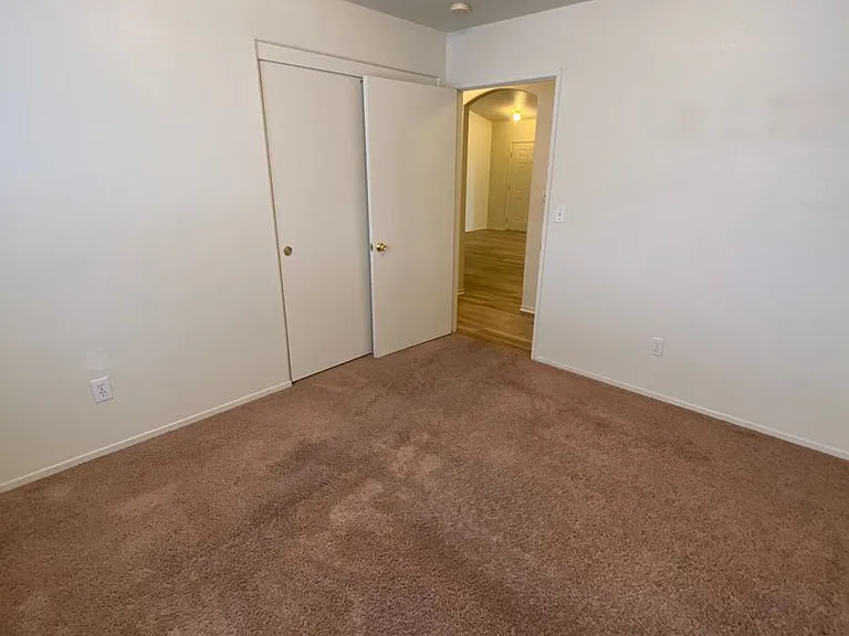 4401 Pebble Creek Dr — Photo 14