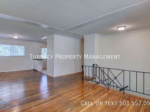5th image of 13 Wesley Dr
