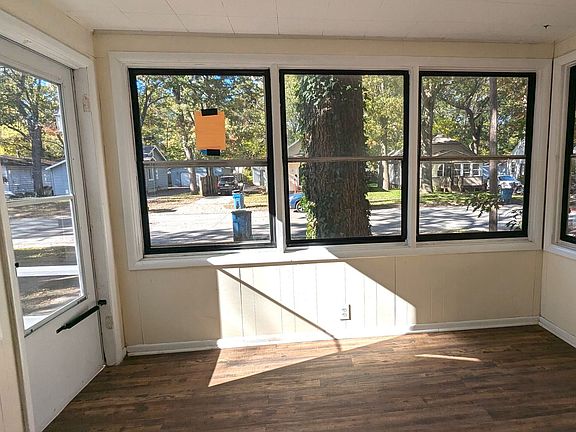 2nd image of 3112 Waalkes St