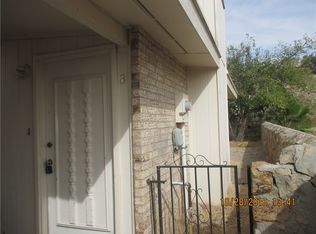 696 White Cliffs Dr APT B, El Paso, TX 79912