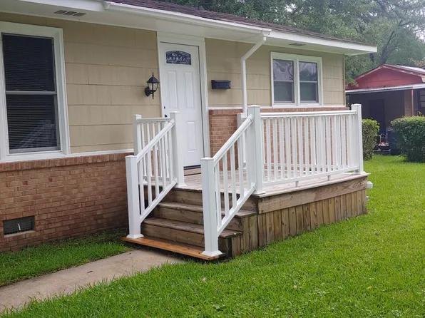 109 Arnold Rd, Jacksonville, NC 28546