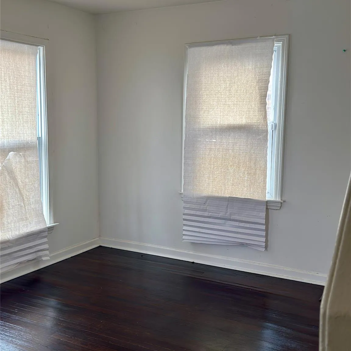 2 bed, 1.0 bath, 904 sqft, $1,000 — Photo 2