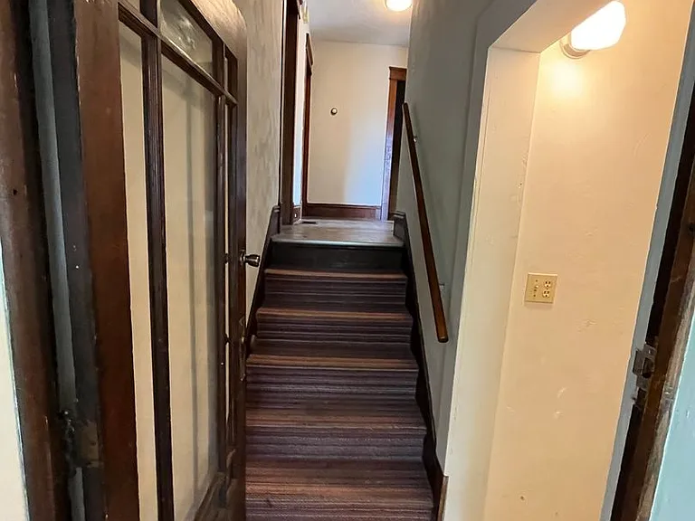 549 Pine Street — Photo 8