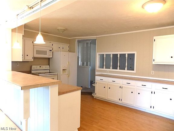 4th image of 3685 Northport Dr