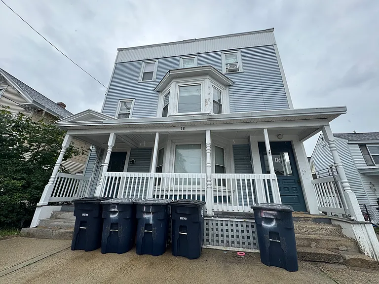 18 E Pearl St #3 — Photo 13