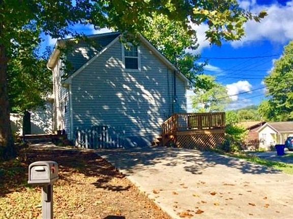 3rd image of 1513 Rhododendron Ct