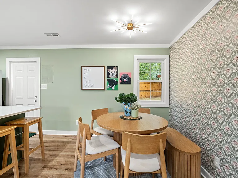 1002 Bacon St — Photo 14