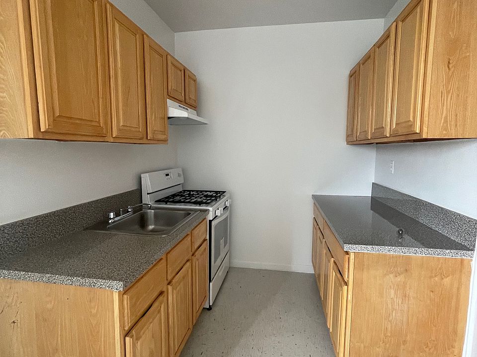 1st image of 95 E 18th St #4M