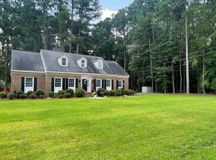 302 Cobb Dr, Elm City, NC 27822