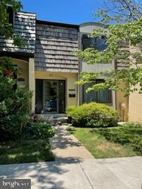 2nd image of 10628 Muirfield Dr