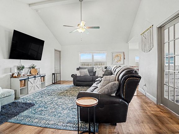 5th image of 106 Patton Ln