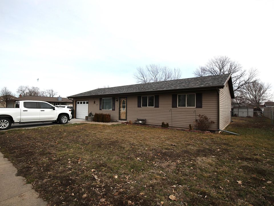 1st image of 1406 Liberty Dr