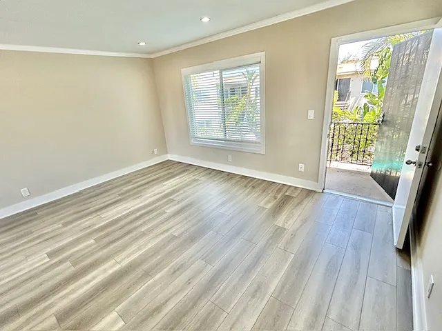 4050 Swift Ave #17 — Photo 3