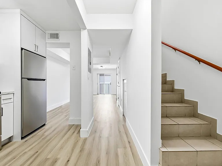 2925 W 80th St #208 — Photo 16